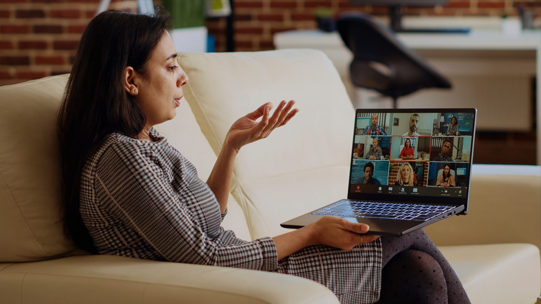 Manager meeting an international team remotely